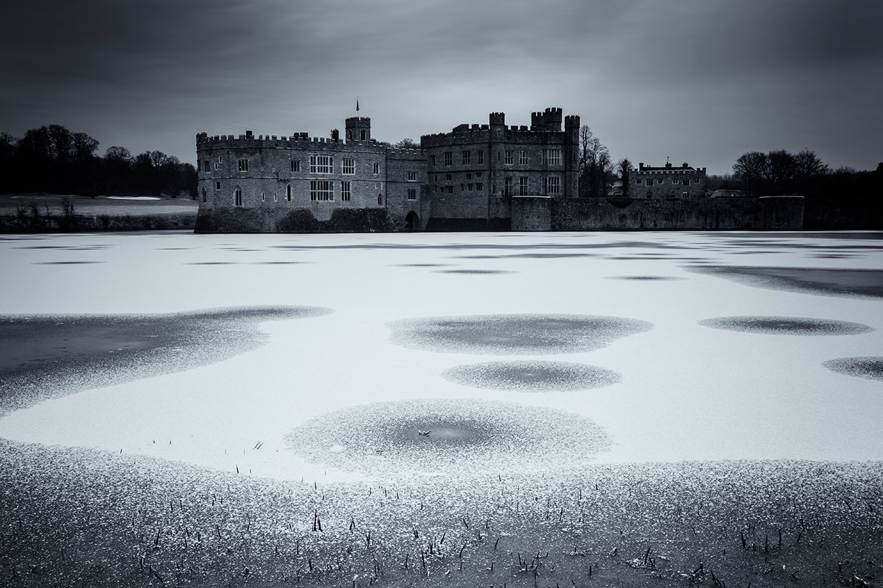 leeds castle frozen moat